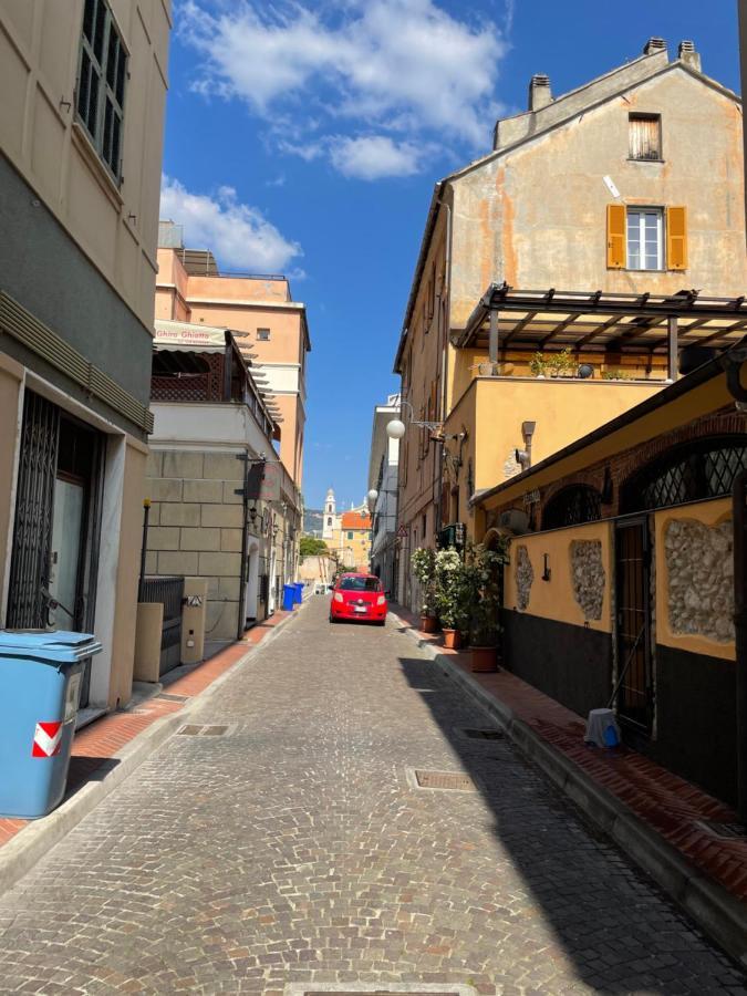 Appartamento Stella Marina In Pieno Centro Di Pietra Ligure Sulla Passeggiata E A Un Passo Dal Mare Exterior photo